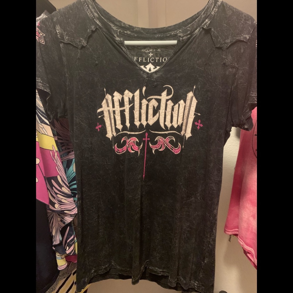 Womens Distressed Affliction short sleeve T-shirt